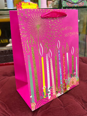 Gift bag pink birthday candles