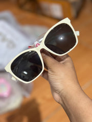 Sunglasses cream cat eye F frame