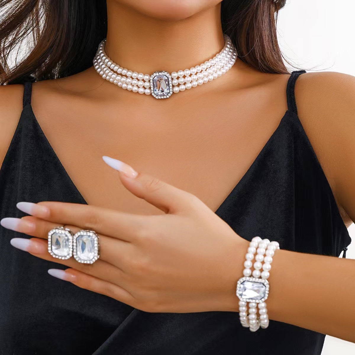 Pearl Sets with Earrings ,bracelet and Chocker chain