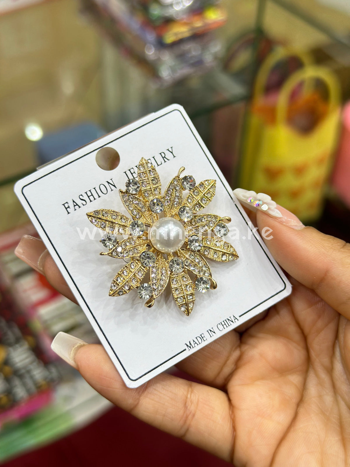 Brooch Sun Flower Gold With Pearl