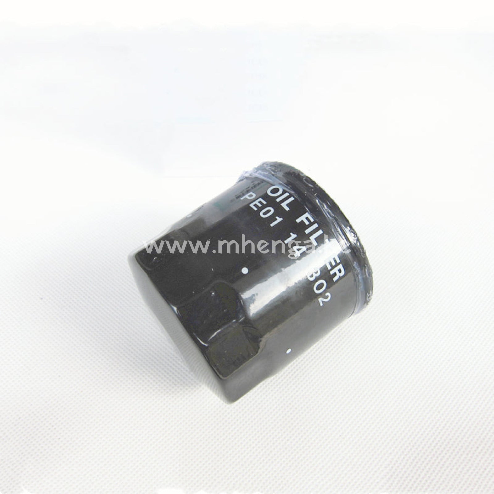Car Engine Parts Oil Filter Pe01-14-302 For Mazda Cx5 2.5 3 Axela 2.0 2014-2020 6 Atenza Cx8
