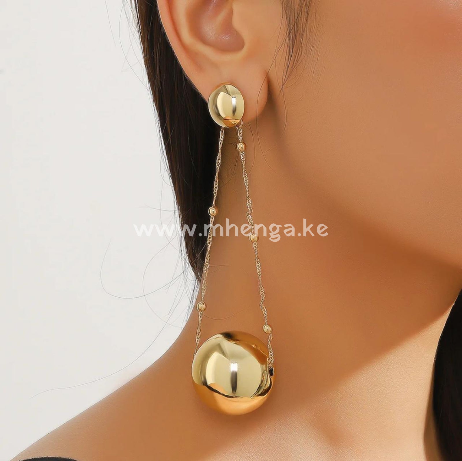 Earring Round Gold Drip Detail