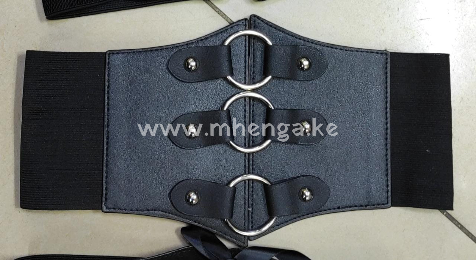 Large Stretchable Belt With Ring Buckles