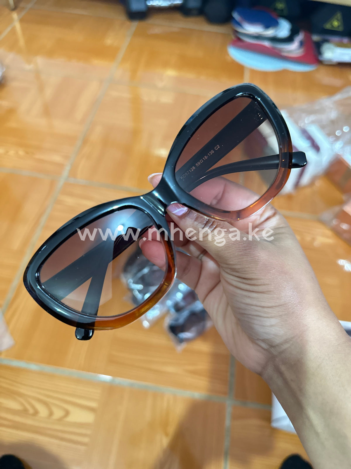 Sunglasses Cate Eye Brown And Black